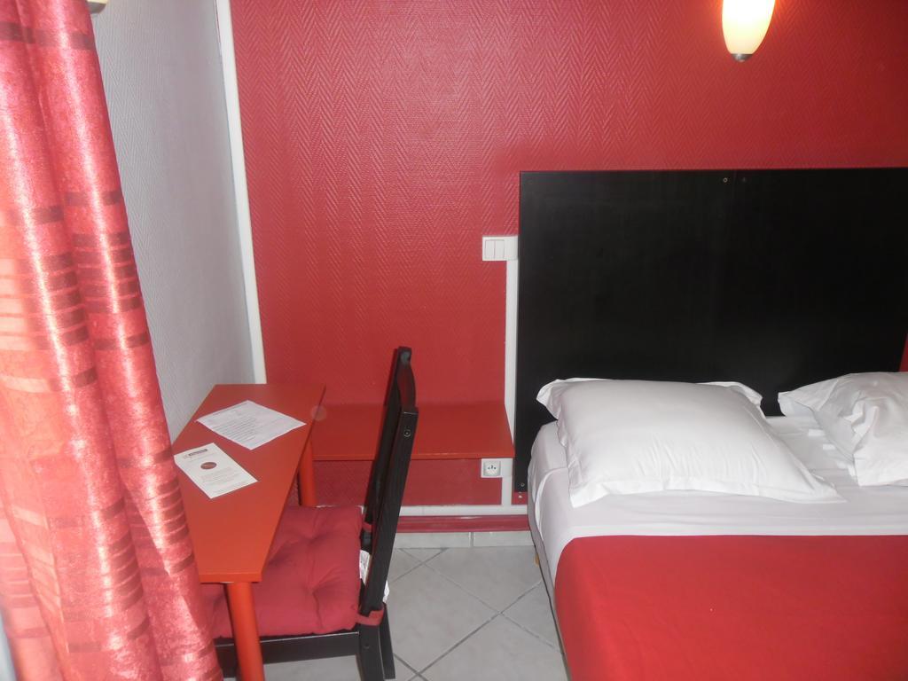 Hipotel Paris Montmartre Gare Du Nord Ruang foto